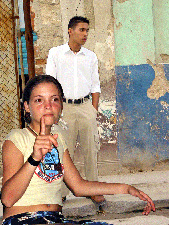 Alain con Magdalena su novia actual