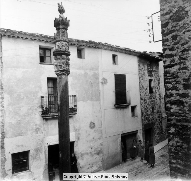 701-09.jpg
