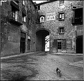 702-03.jpg