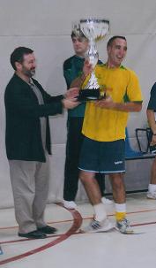 Lliurament del Trofeu de Campi&oacute; de COPA a CASA PAMPIN