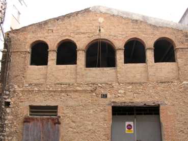 Ulldecona façanes portals i balcons carrer migdia