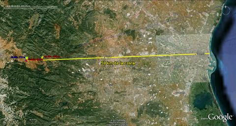 Imagen que contiene agua, sostener, �rbol, lluvia

Descripci�n generada autom�ticamente