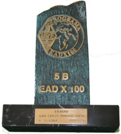 5beadx100fonia.jpg (22262 bytes)