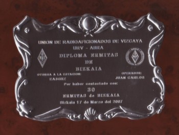 DEVIZ01.jpg (23655 bytes)