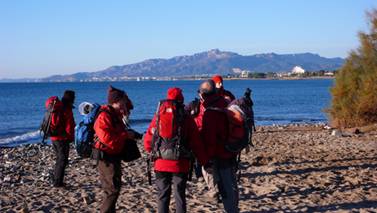 Platja de Cambrils amb el Moll� Puntaire al fons
