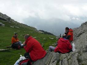 esmorzant al coll de Fontalba