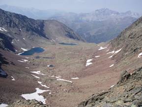 ibons de Bachimala des del cim de l'Abeill�