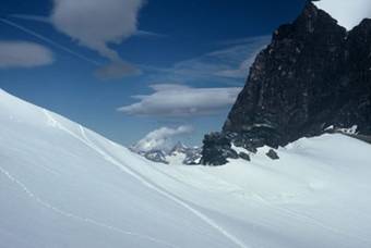 Adlerpass amb el Cerv� al fons