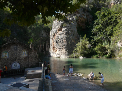 Fuente de los Ba�os i riu Millars