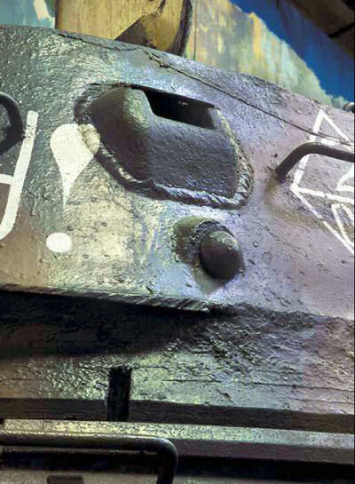 Blindaje de un carro de combate con una textura rugosa