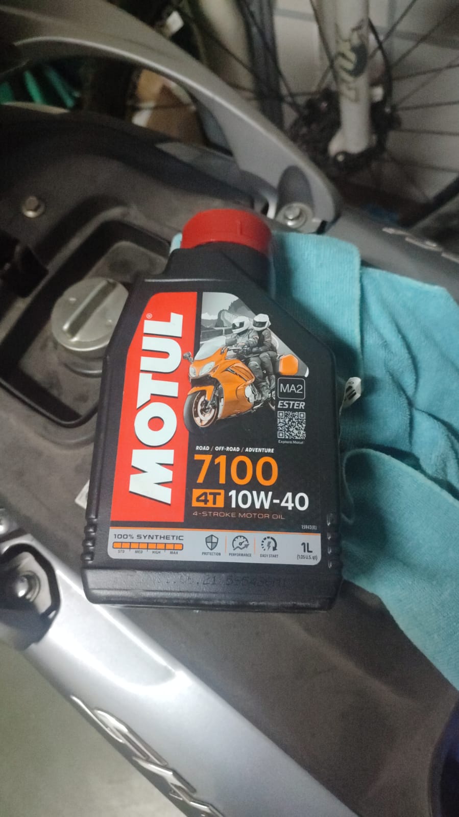 oli moto