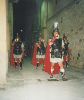 Armat a la processó